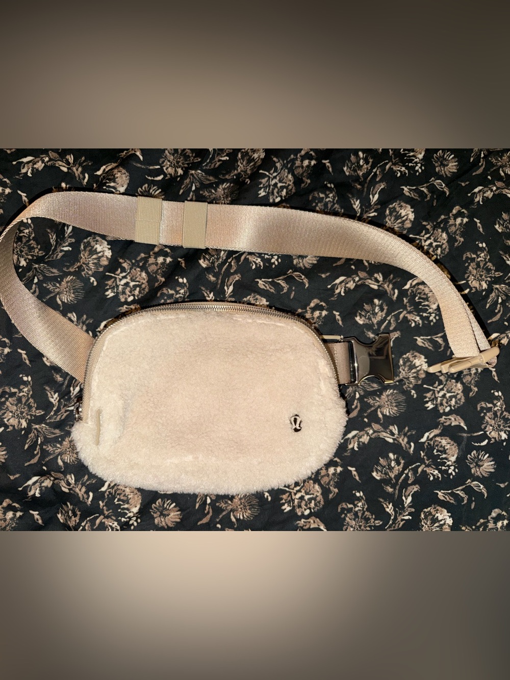 Lululemon Everywhere Belt Bag 1L (Fleece Edition) NWOT